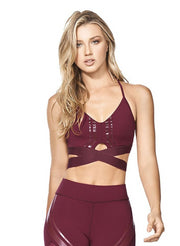 Wine athletic crop top, shiny frabric design at the chest, straps around the waist, Y-shape back straps by Babalu Fashion sold by ironangelsfashion.com | Top corto color vino atlético, diseño de tela brillante en el pecho, tiras alrededor de la cintura, tiras en la espalda en forma de Y