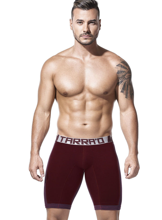 Red win boxer briefs, grey waist band with Tarrao logo, by Tarrao sold by ironangelsfashion.com | Calzoncillos boxer color vino tinto, cinturilla gris con el logotipo de Tarrao